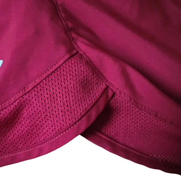 Under Armour Wine shorts - Picture 4 of 9